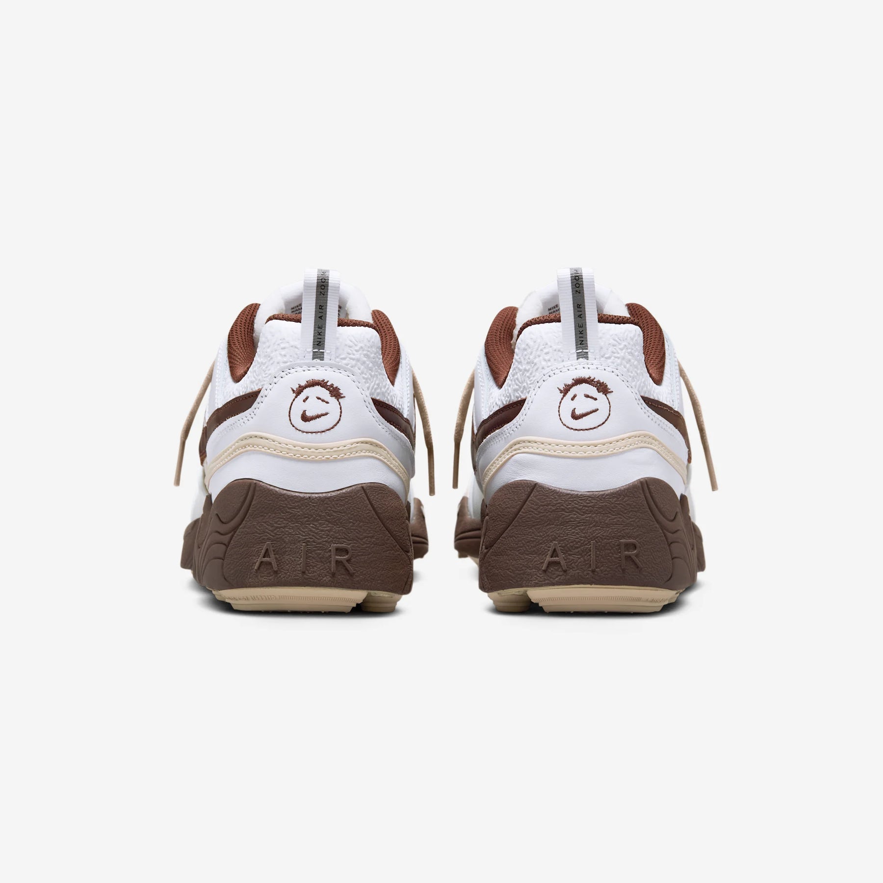 NIKE ZOOM FIELD JAXX TRAVIS SCOTT LIGHT CHOCOLATE NIB
