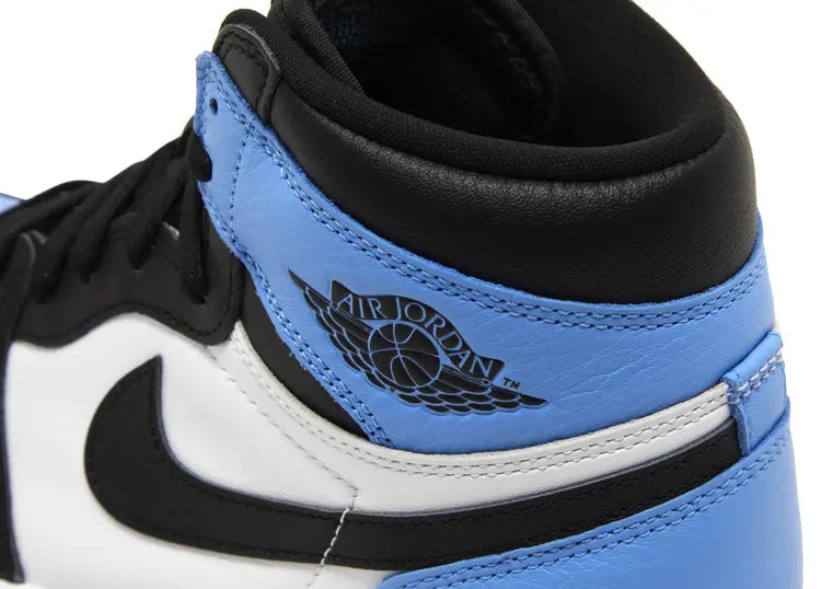 AIR JORDAN 1 RETRO UNC TOE GS NIB