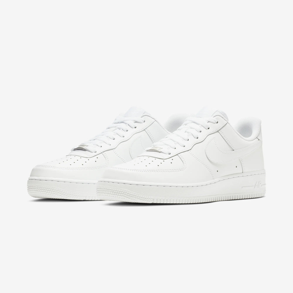 NIKE AIR FORCE 1 LOW WHITE NIB