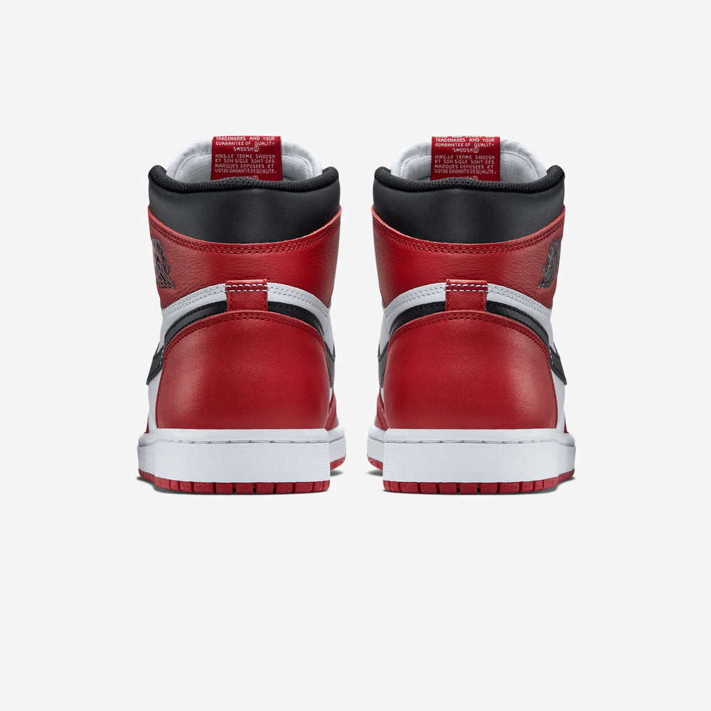 AIR JORDAN 1 RETRO HIGH OG CHICAGO (2015) NIB