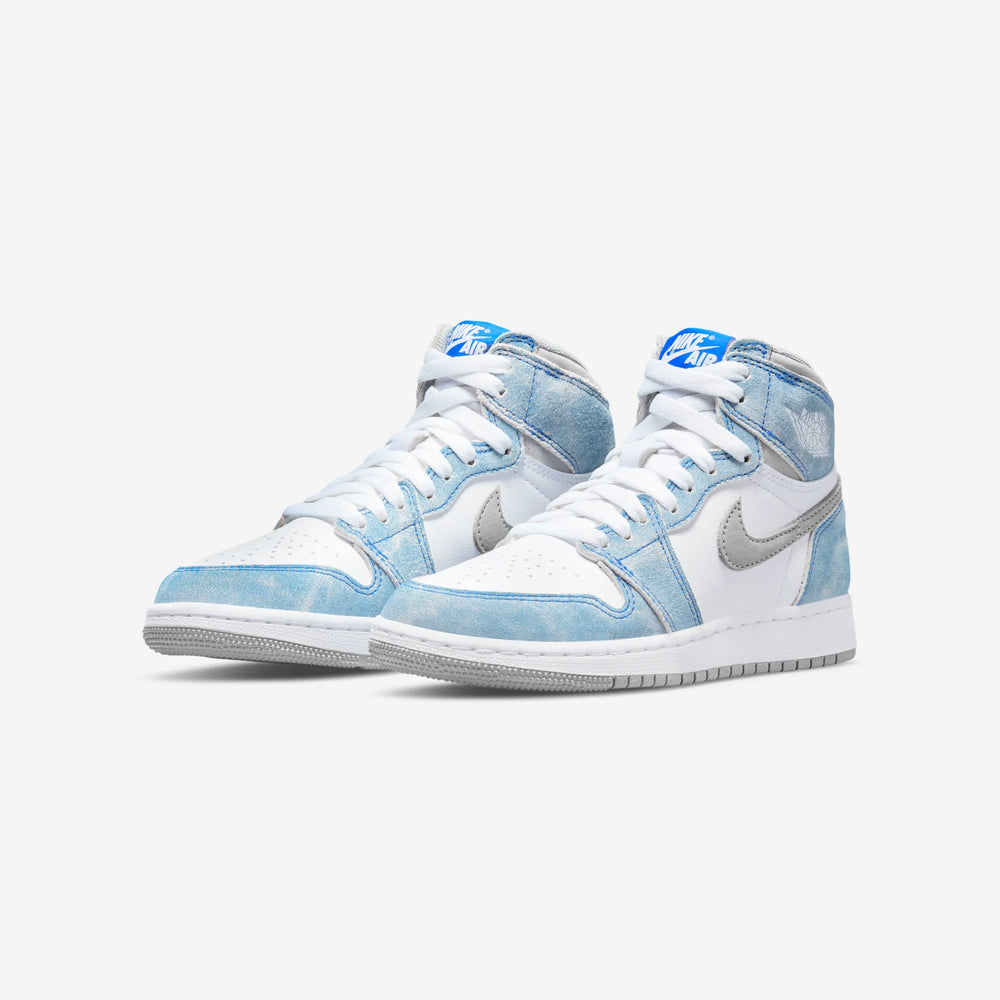 AIR JORDAN 1 RETRO HYPER ROYAL NIB