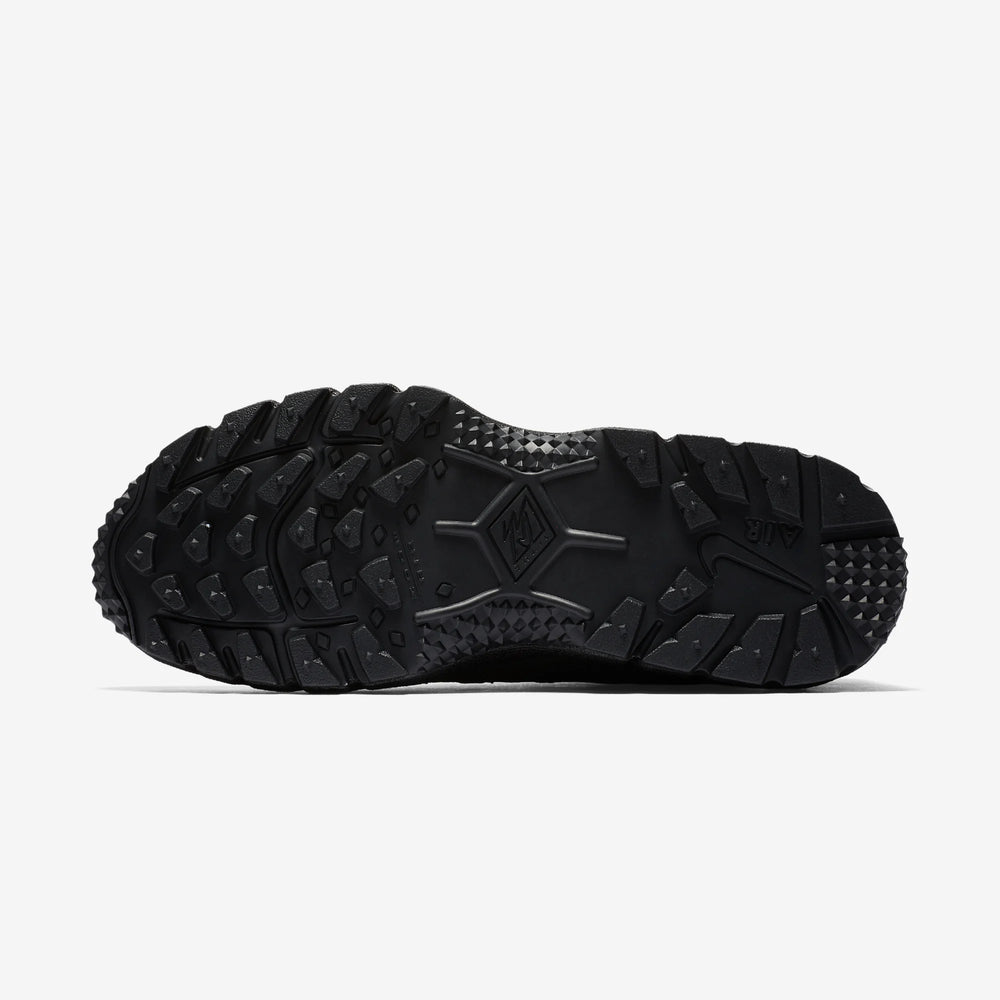 NIKE AIR HUMARA 17 SUPREME BLACK NIB