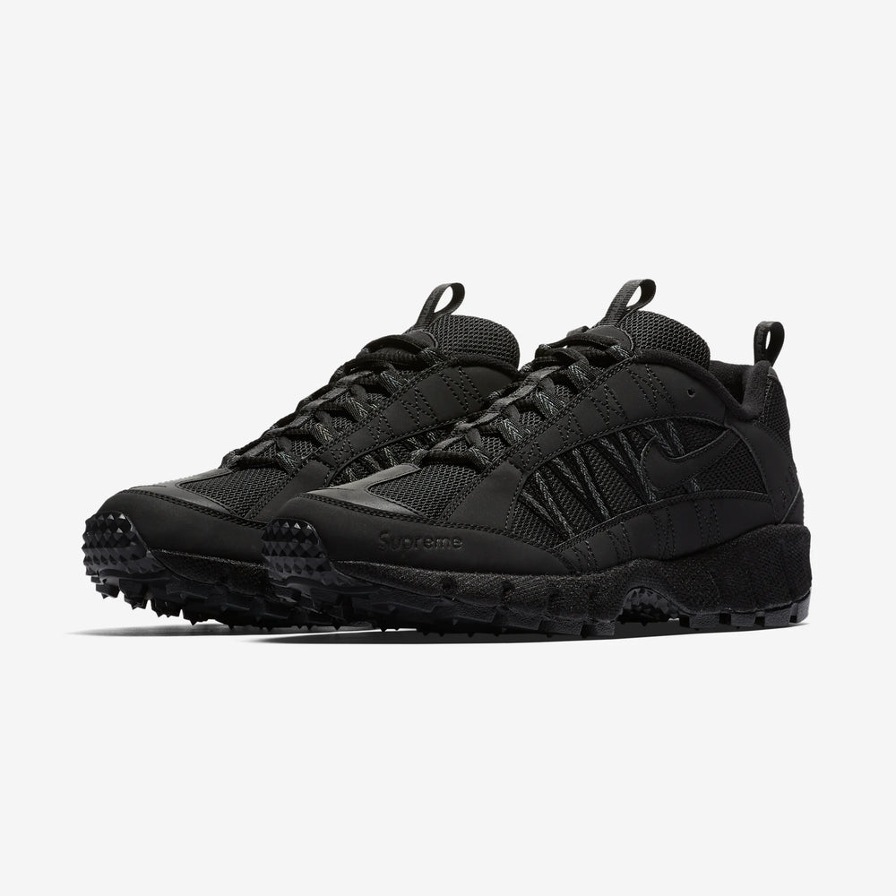NIKE AIR HUMARA 17 SUPREME BLACK NIB