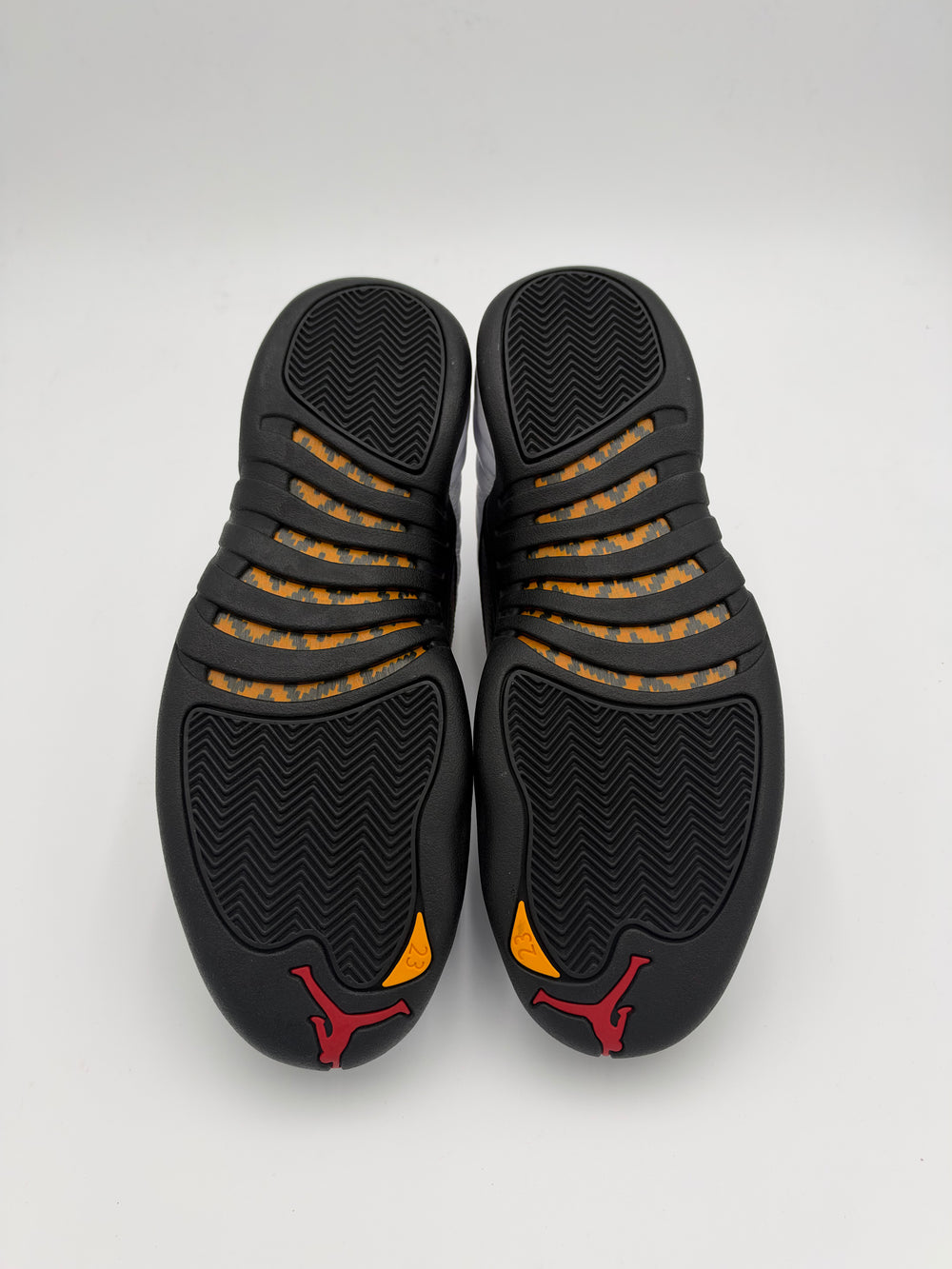 AIR JORDAN 12 RETRO TAXI (2013) NIB