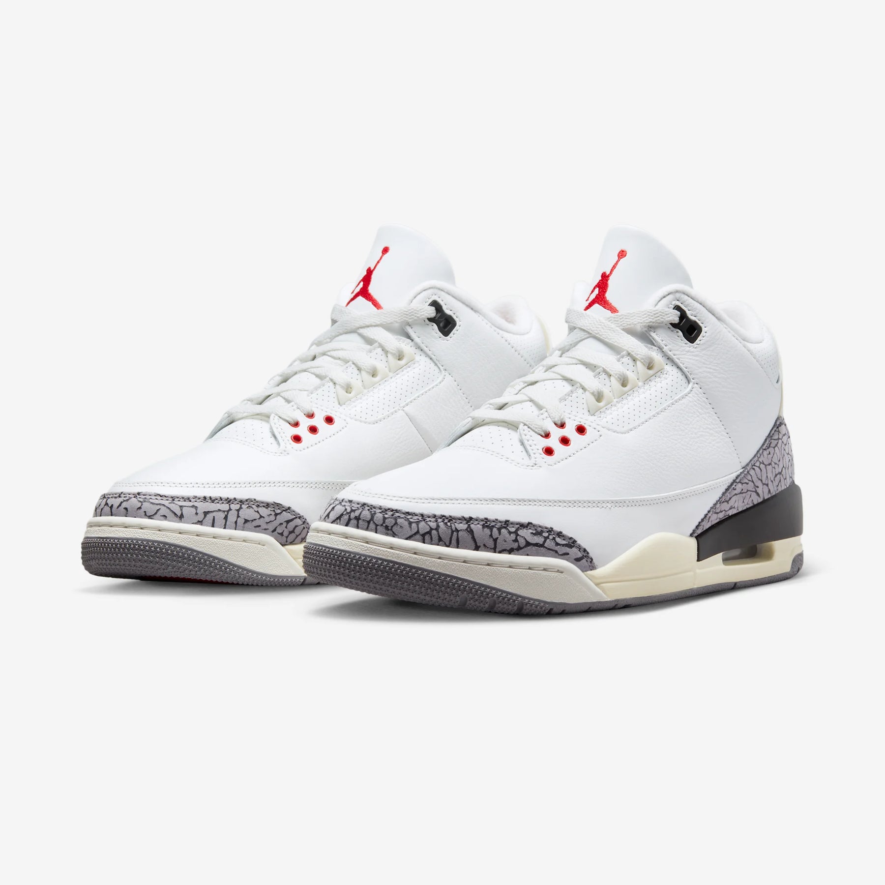 AIR JORDAN 3 RETRO WHITE CEMENT REIMAGINED NIB