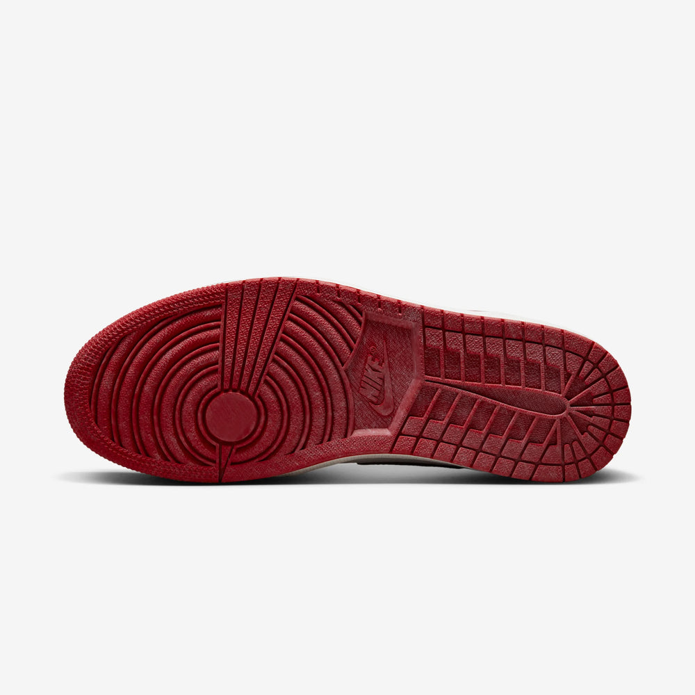 AIR JORDAN 1 RETRO HIGH OG CHICAGO LOST AND FOUND NIB