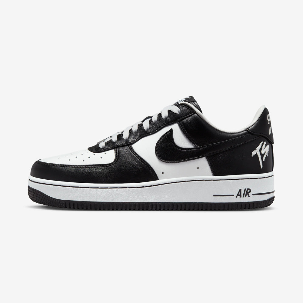 NIKE AIR FORCE 1 LOW QS TERROR SQUAD BLACKOUT NIB