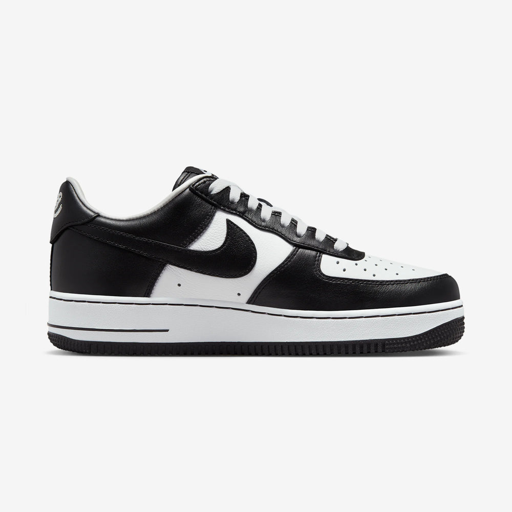 NIKE AIR FORCE 1 LOW QS TERROR SQUAD BLACKOUT NIB