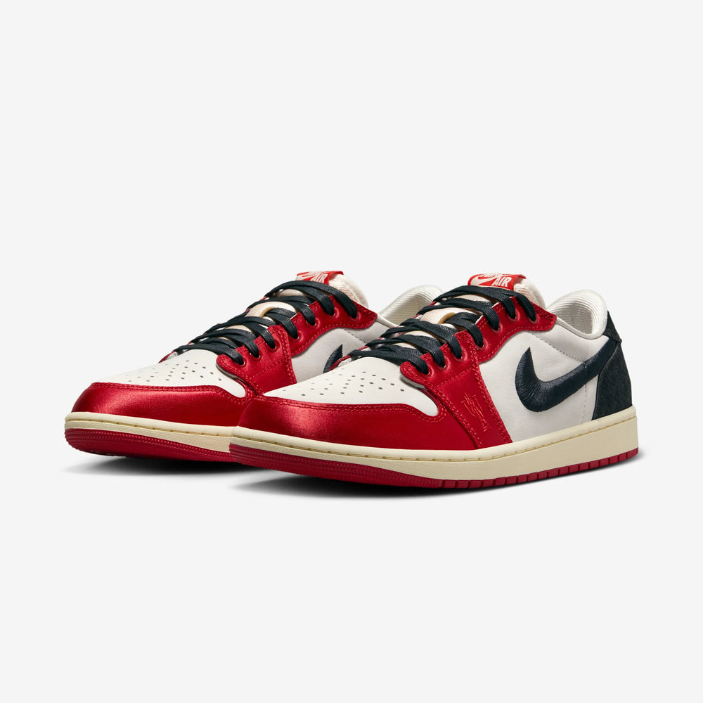AIR JORDAN 1 RETRO LOW OG TROPHY ROOM AWAY NIB