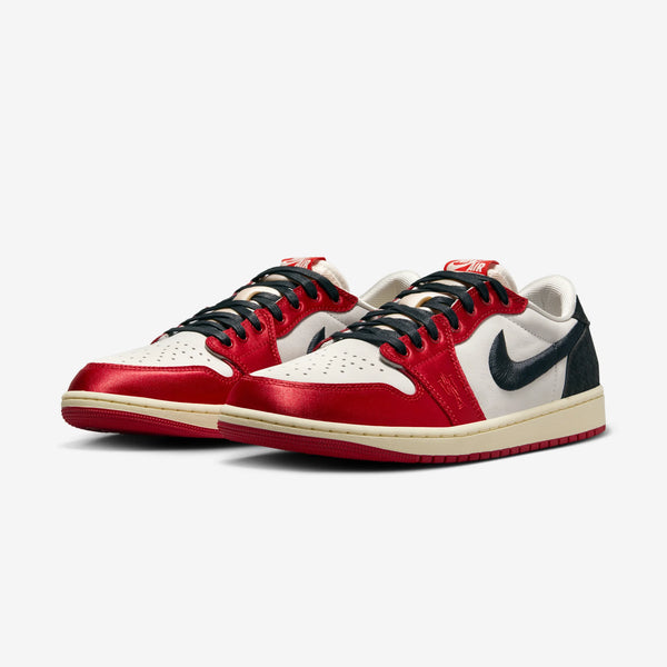 AIR JORDAN 1 RETRO LOW OG TROPHY ROOM AWAY NIB