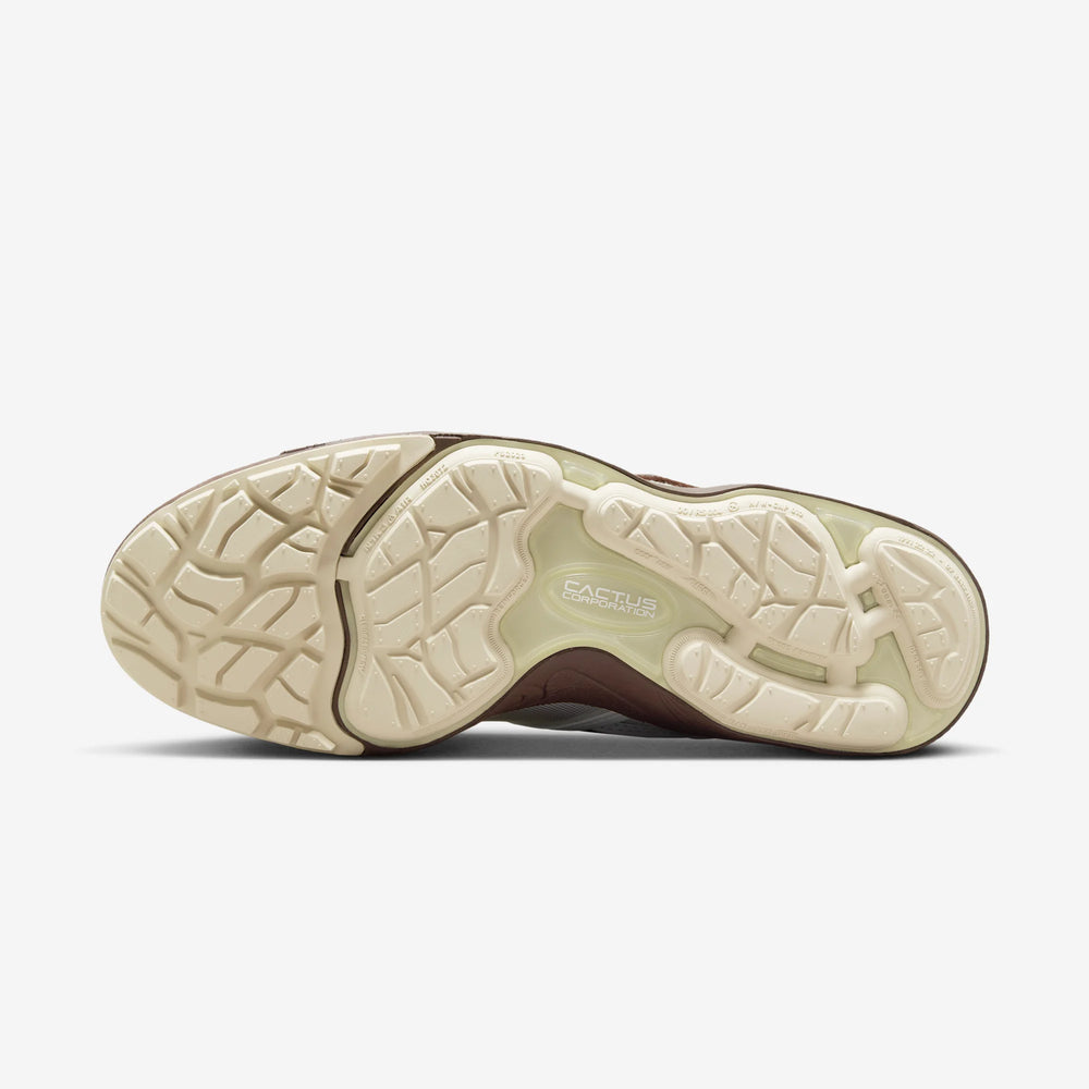 NIKE ZOOM FIELD JAXX TRAVIS SCOTT LIGHT CHOCOLATE NIB