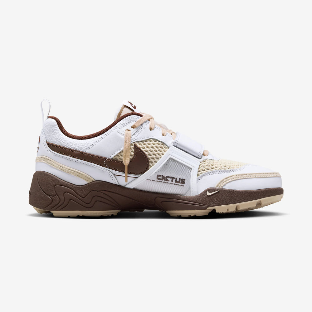 NIKE ZOOM FIELD JAXX TRAVIS SCOTT LIGHT CHOCOLATE NIB