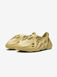 ADIDAS YEEZY FOAM RNNR SULFUR NIB