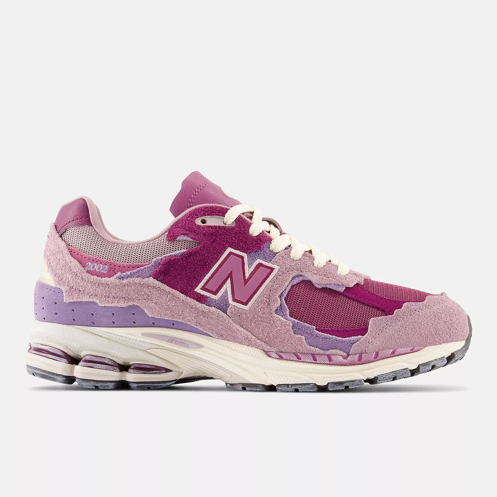 NEW BALANCE 2002R PROTECTION PACK LUNAR PINK NIB