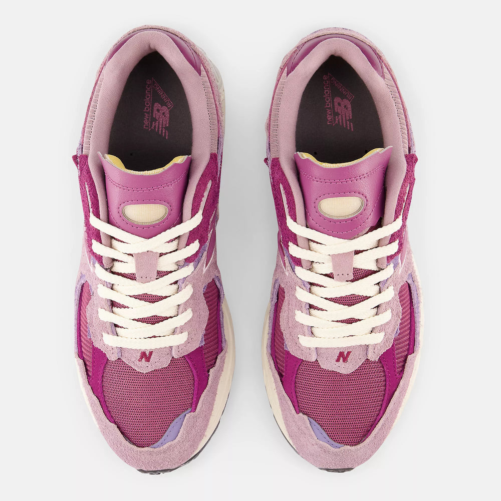 NEW BALANCE 2002R PROTECTION PACK LUNAR PINK NIB