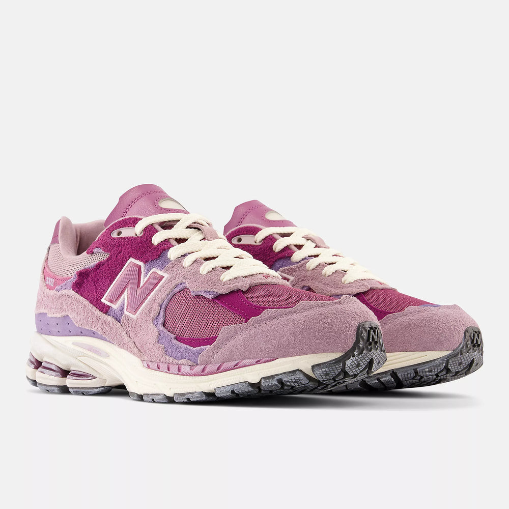 NEW BALANCE 2002R PROTECTION PACK LUNAR PINK NIB