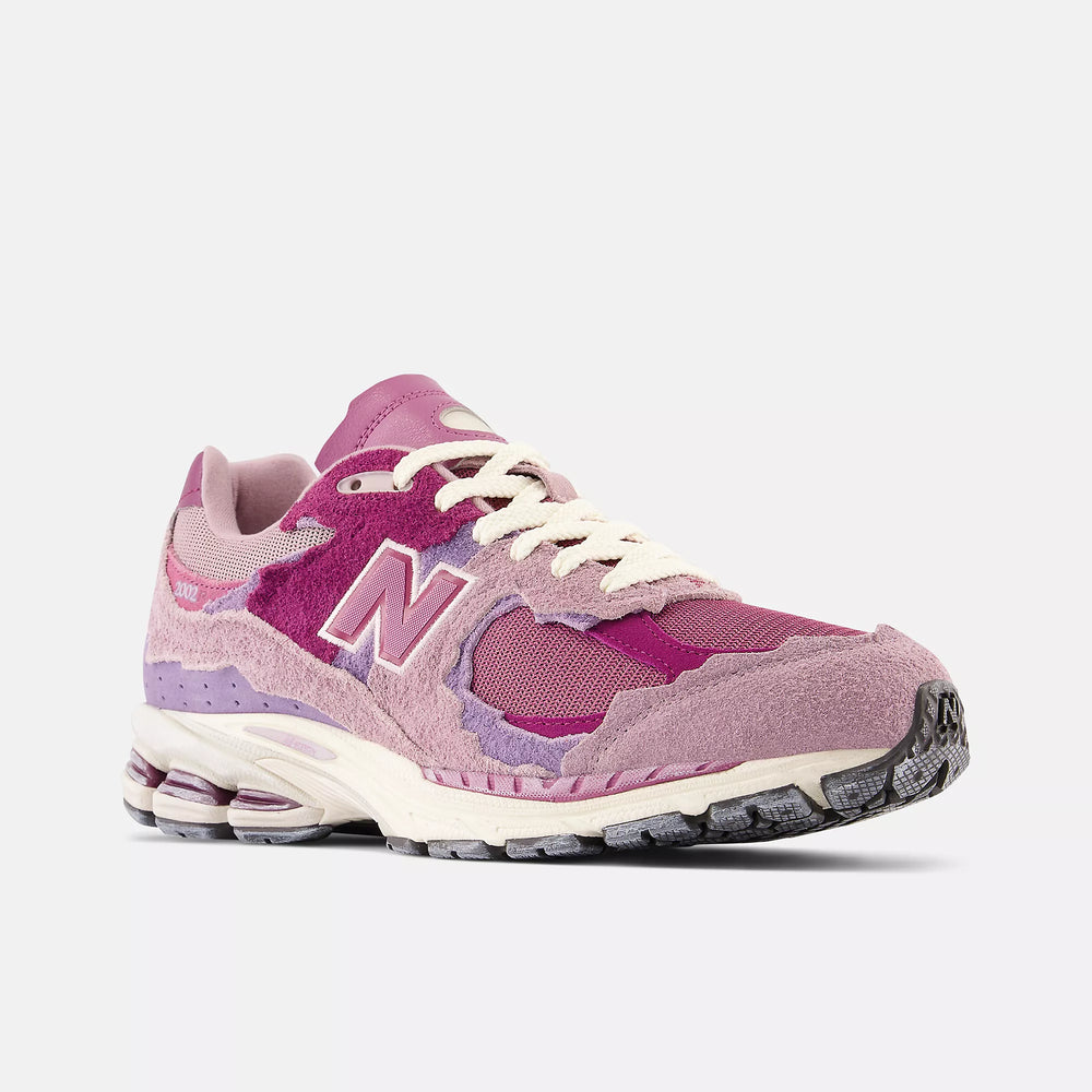 NEW BALANCE 2002R PROTECTION PACK LUNAR PINK NIB