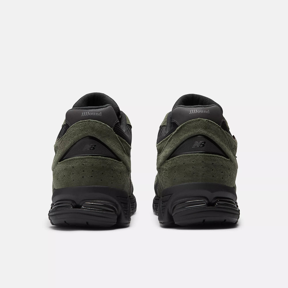 NEW BALANCE 2002R GORE-TEX JJJJOUND PINE NIB