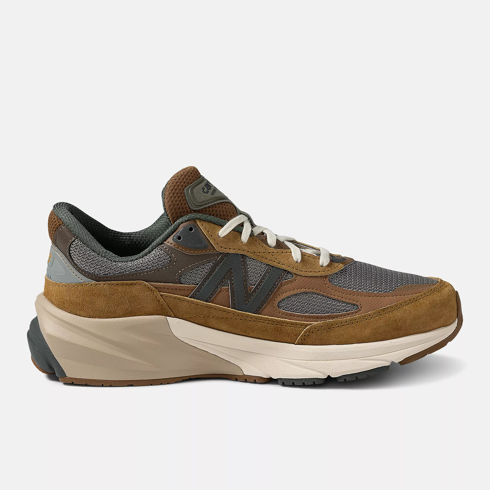 NEW BALANCE 990V6 CARHARTT WIP SCULPTURE CENTER NIB