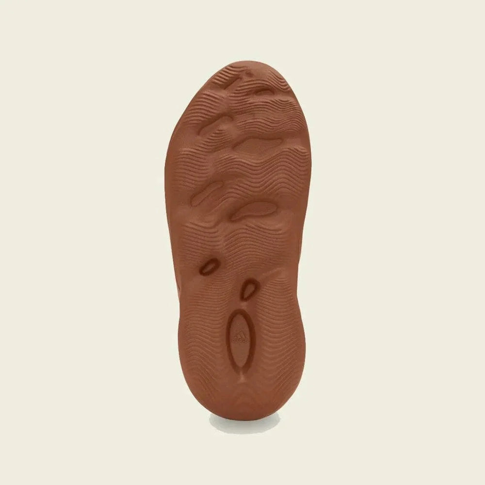 ADIDAS YEEZY FOAM RNNR CLAY RED NIB